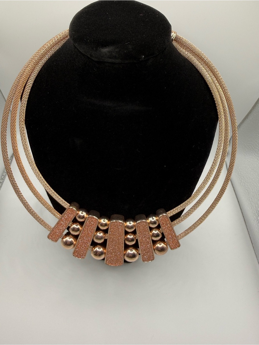 Rose Gold Statement Collar Necklace - Women's Jewelry - Picture 2 of 6
